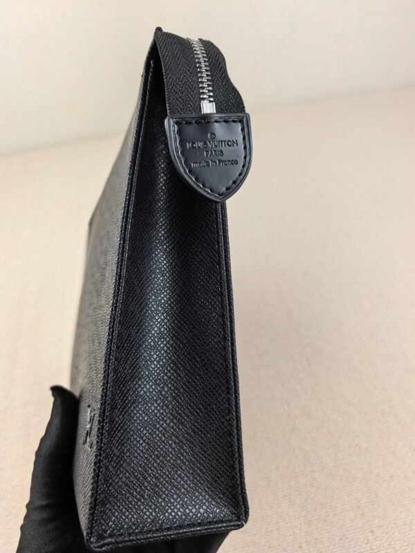 lv wash bag 26*20*5cm