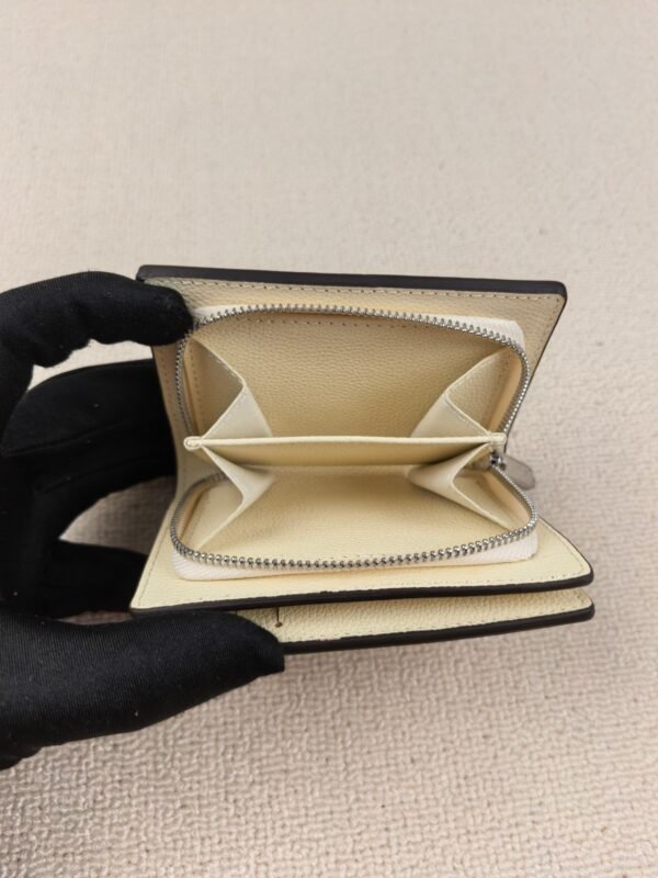lv wallet 12 x 9 x 3.5cm