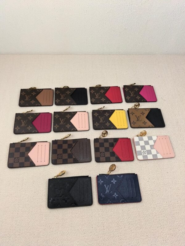 lv card holder