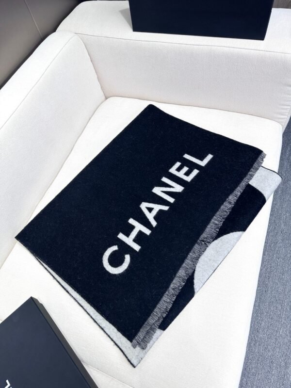chanel scarf 70*200cm