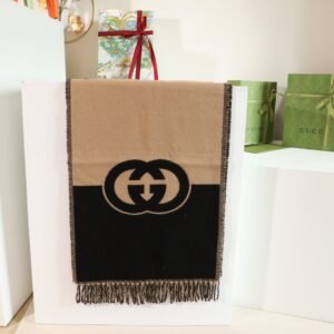 chanel scarf 70*200cm (复制)