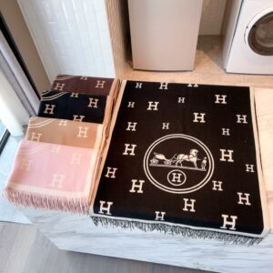 gucci scarf 33*200cm (复制)