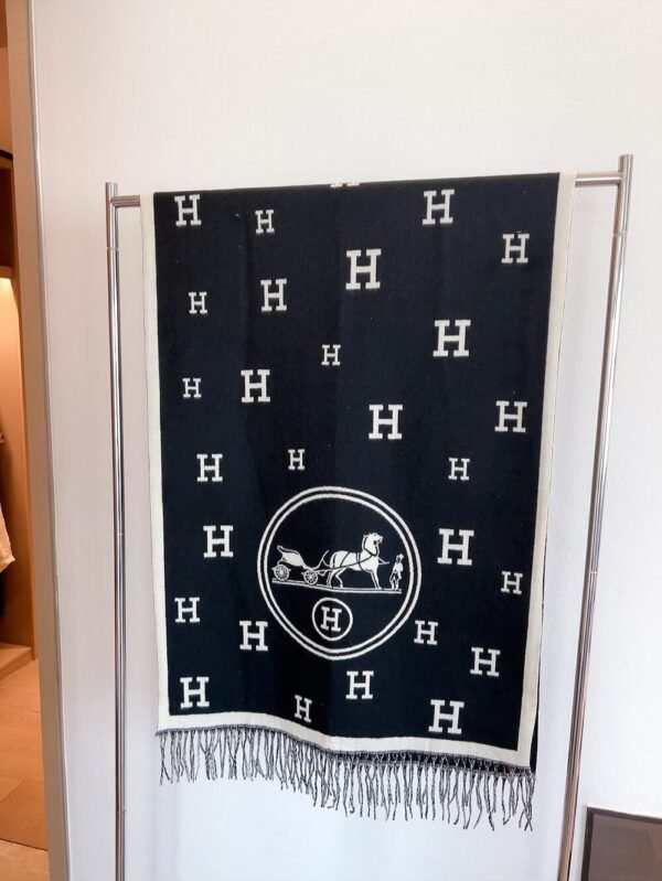 hermes scarf