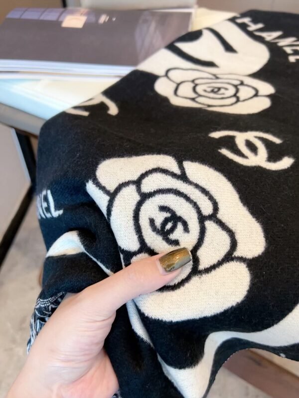 chanel scarf 60*200cm (复制)