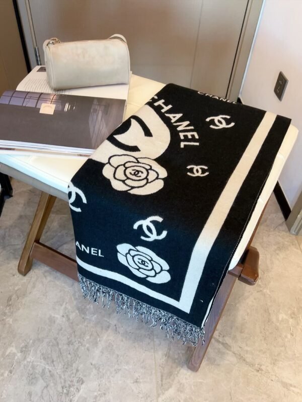 chanel scarf 60*200cm (复制)
