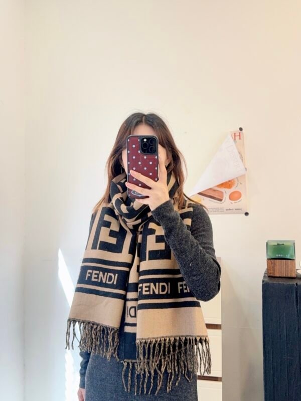 fendi scarf