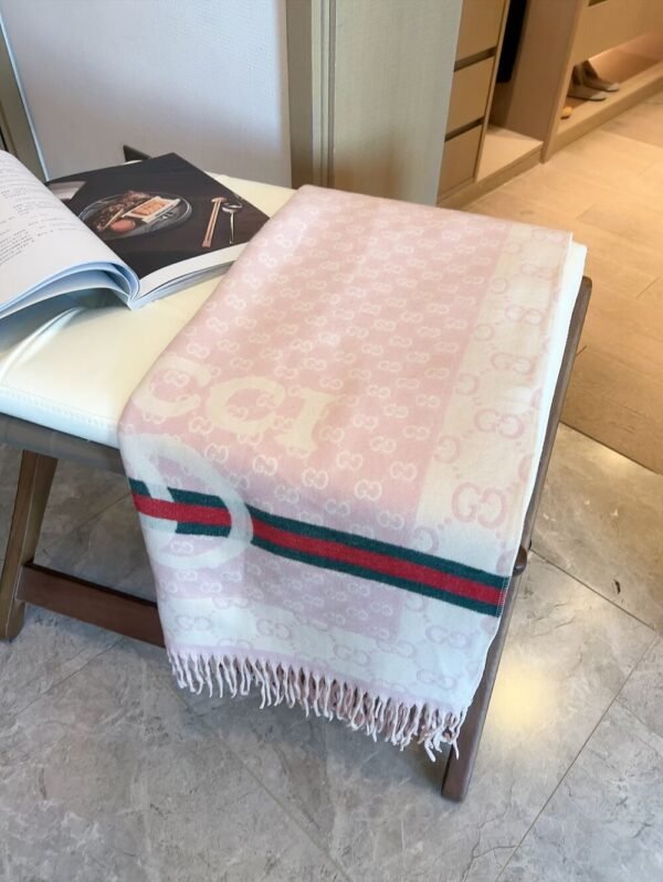 gucci scarf 60*180cm