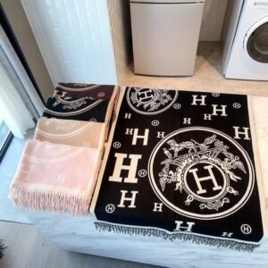Home chanel scarf (复制)