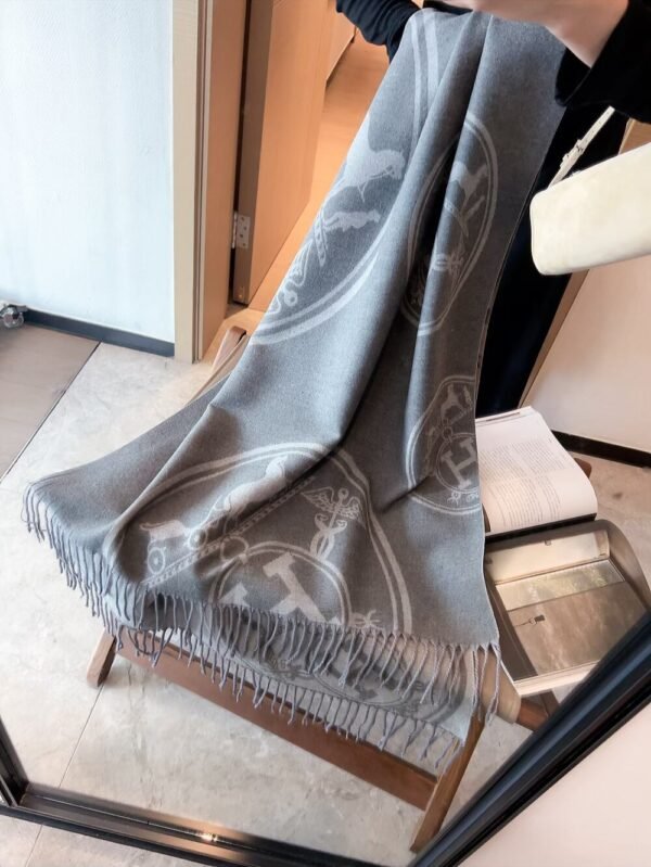 hermes scarf