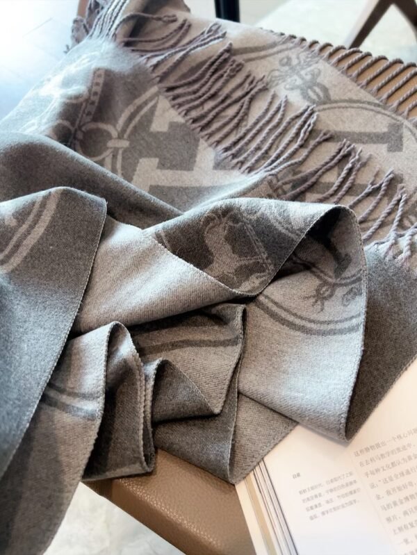 hermes scarf