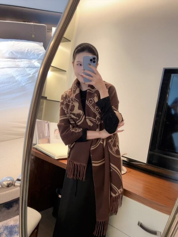 hermes scarf