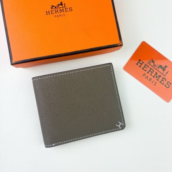 hermes wallet 11 x 9.2 x 2.2cm