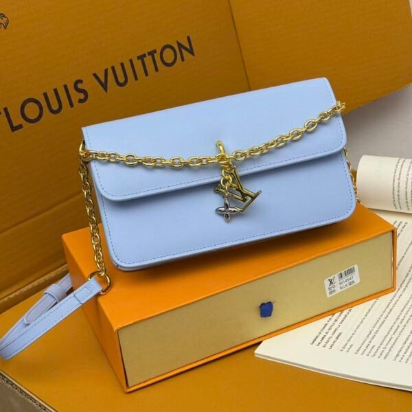 lv wallet on chain 20*4*11.5cm