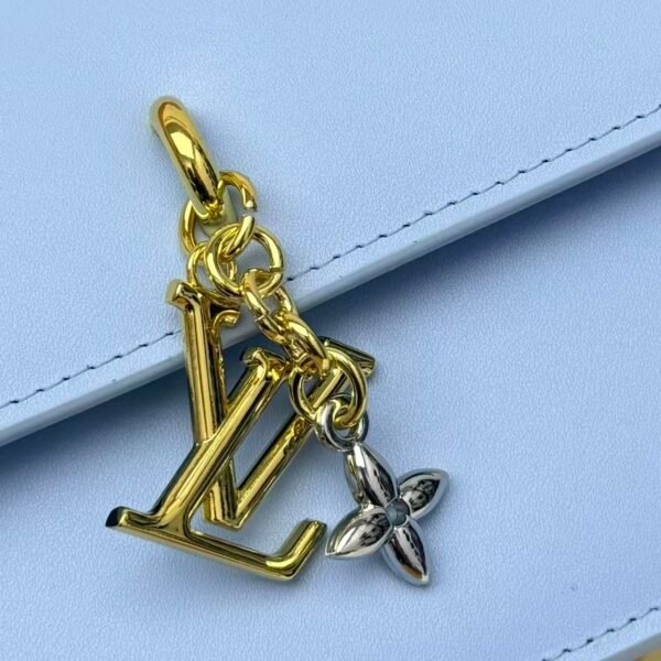 lv wallet on chain 20*4*11.5cm