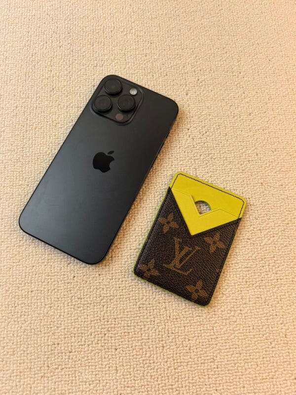 lv cardholder