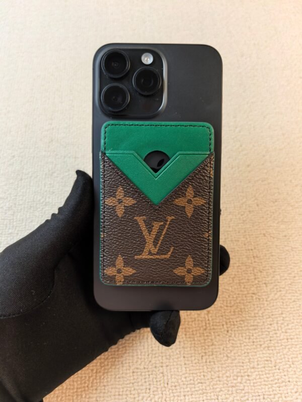 lv cardholder