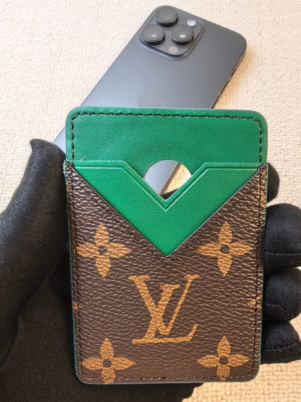 lv cardholder