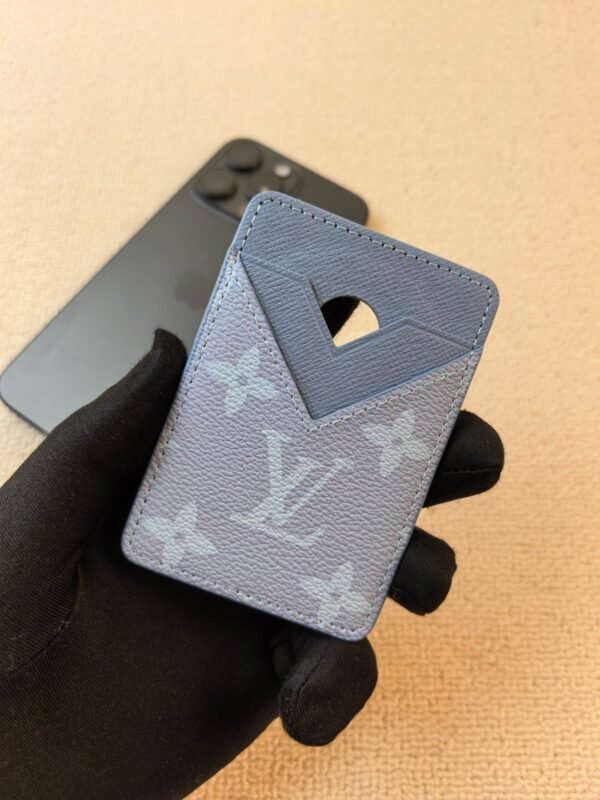 lv cardholder