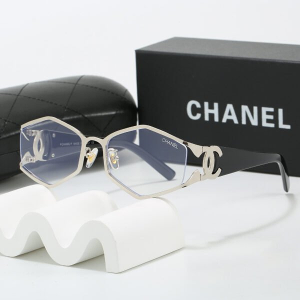 prada sunglasses (复制)