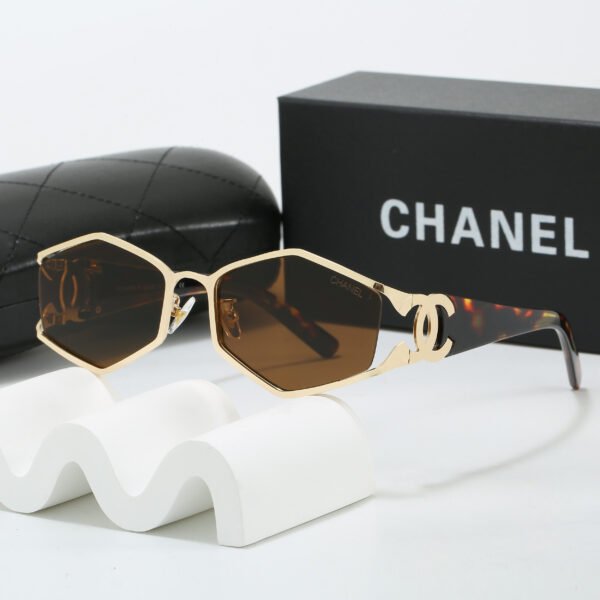 prada sunglasses (复制)