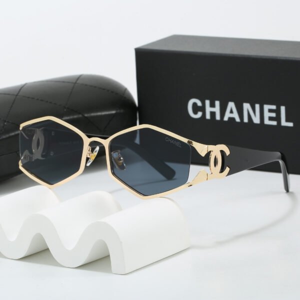 prada sunglasses (复制)