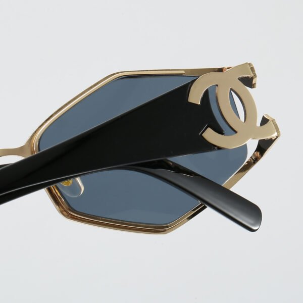 prada sunglasses (复制)