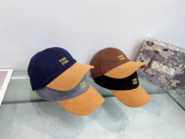 miumiu hat