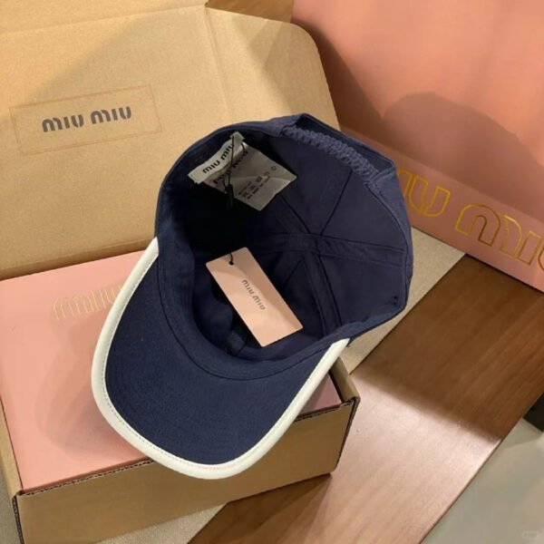 miumiu hat